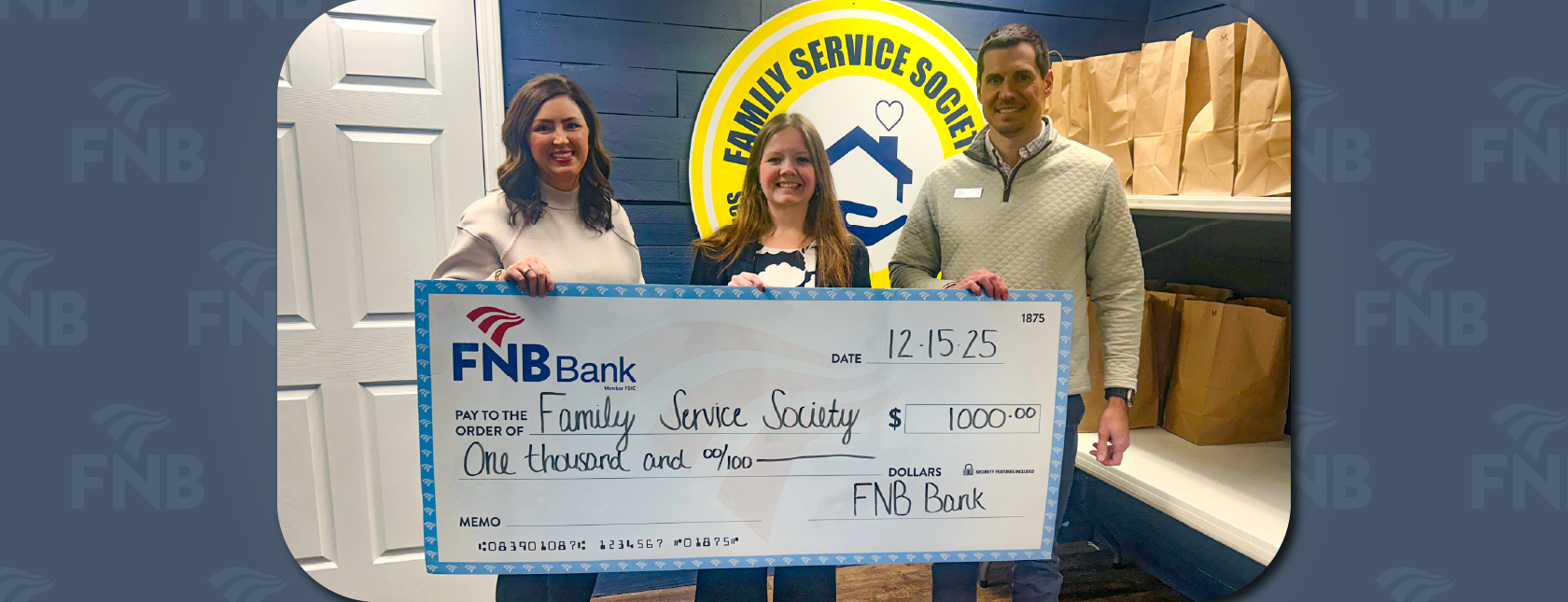 FNB MAKES $1,000 CHRISTMAS DONATION TO FAMILY SERVICE SOCIETY IN PADUCAH-MCCRACKEN COUNTY