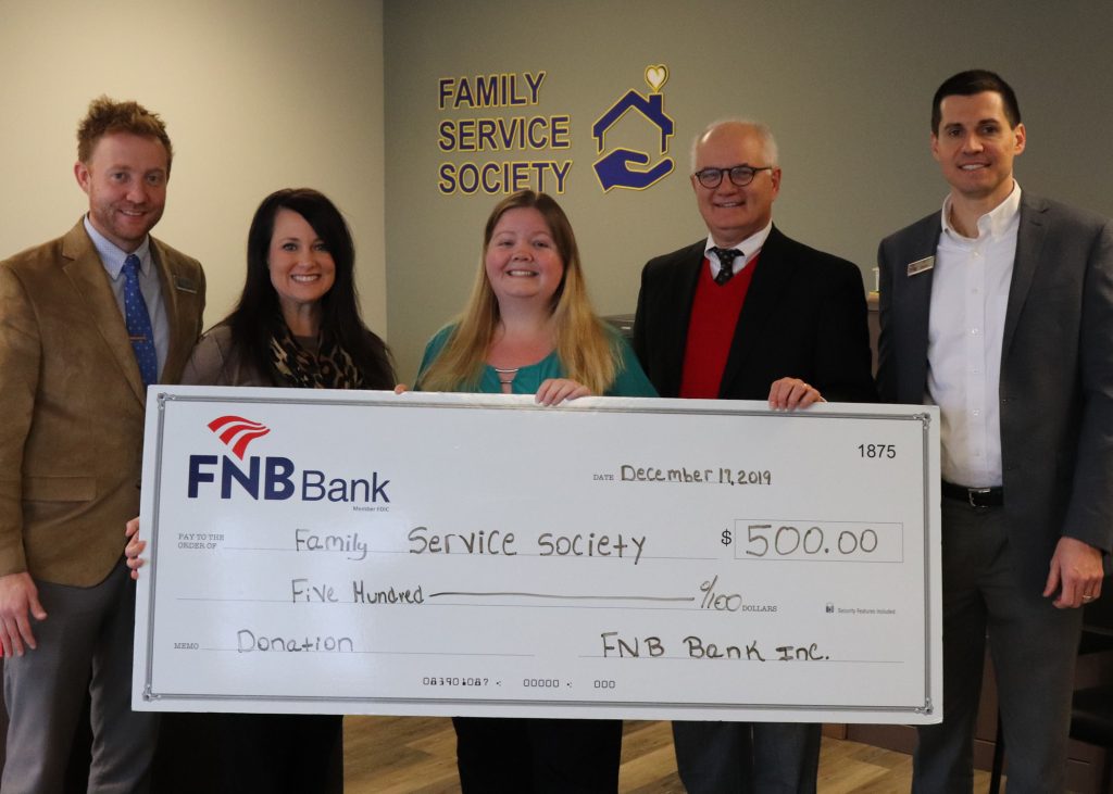 FNB Makes 500 Christmas Donation to Family Service Society of Paducah