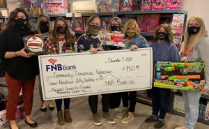 FNB Makes Christmas Donation in Mayfield and Graves County
